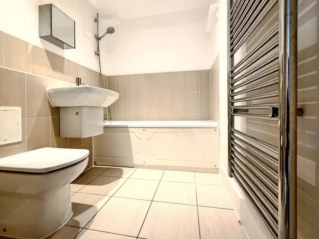 Photo 3 — Copperfield Court, New Dover Road, Canterbury