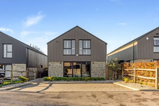 Stud Barns, The Street, Dockenfield, Farnham, GU10 4HR, photo 1