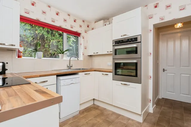 Photo 2 — Somerset Terrace, Bristol, Somerset, BS3