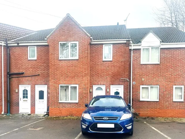 Elizabeth Drive, Castleford, photo 1