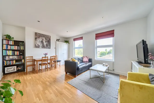 Footscray Road, London, SE9, photo 2