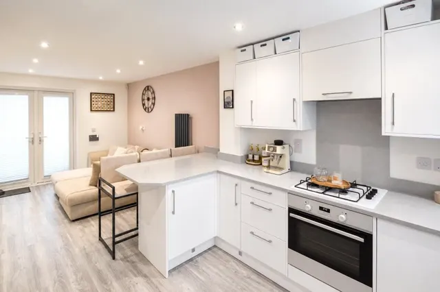 with 2 bedrooms in Bishop's Stortford, CM23, photo 2
