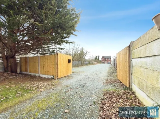 Devonfield Road, Orrell Park, L9, photo 1