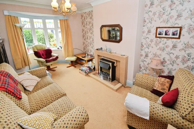 Photo 2 — Riddlesden, Keighley, West Yorkshire