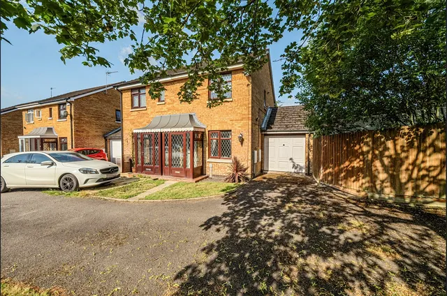 Rochford Court, Shirley, B90, photo 1