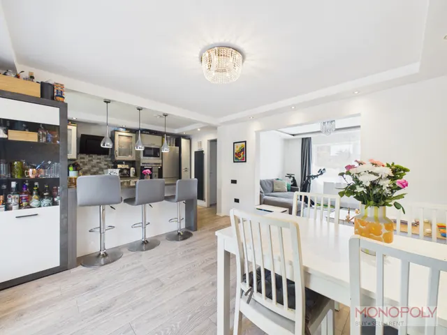 Woodlands, Gwersyllt, LL11, photo 3