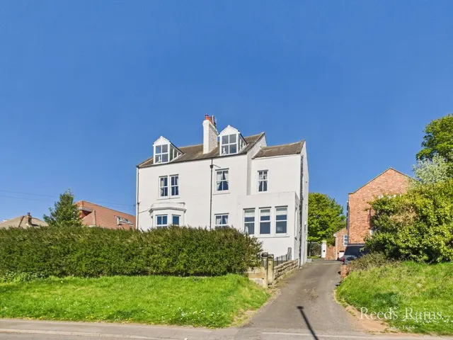 Saltburn Road, Brotton, TS12, photo 1