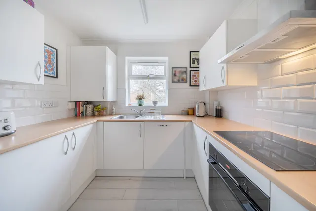 Photo 2 — Brackley Road, Beckenham, BR3