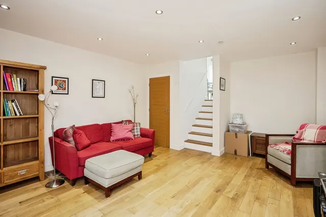 Shaw Street, Nottingham, NG11, photo 1