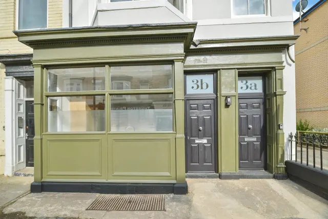 Amber Street, Saltburn-By-The-Sea, photo 1