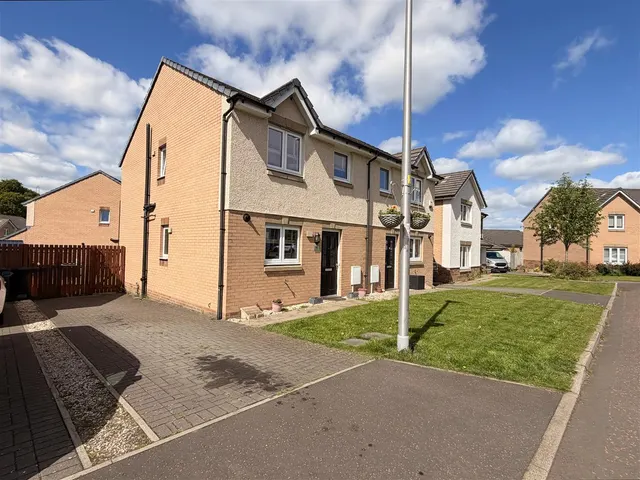 Buttercup Crescent, Cambuslang, Glasgow, G72 6AJ, photo 1