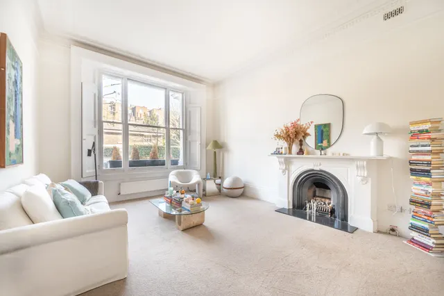 Photo 2 — Flat 2, 97 Linden Gardens, London