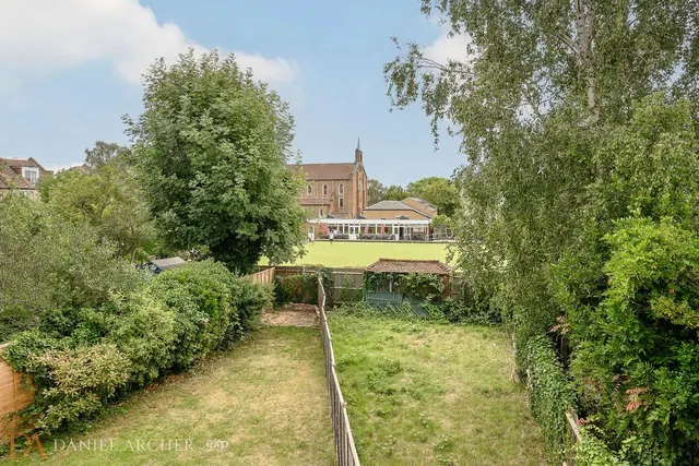 Photo 3 — Cambridge Road, West Wimbledon, SW20