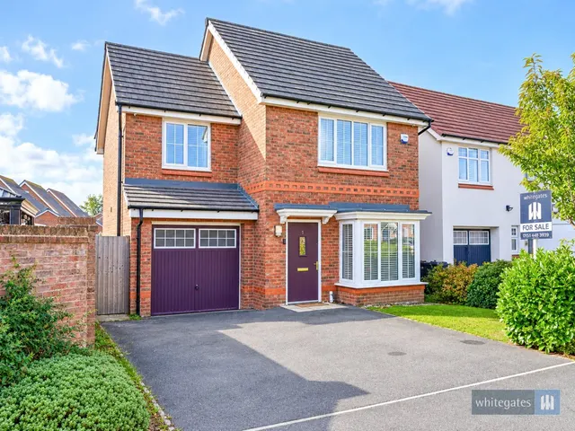 Halebank Avenue, Huyton, L36, photo 1