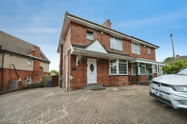 Limes Road, Dudley, DY1, photo 1