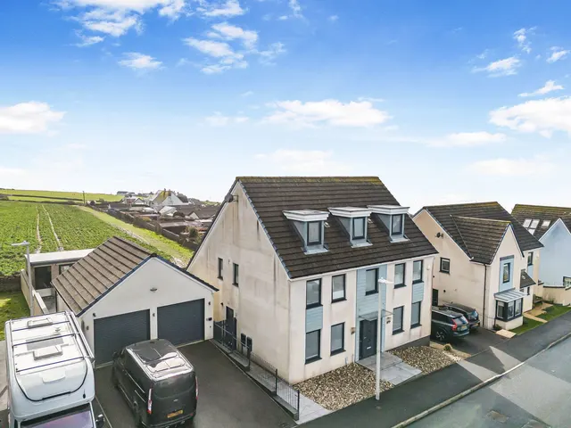 Channel View, Ogmore-by-Sea, Bridgend, CF32 0QB, photo 1