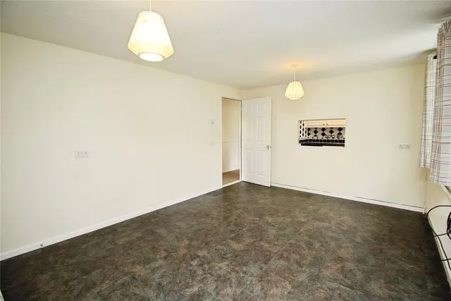 Sutcliffe Avenue, Oldbrook, MK6, photo 2