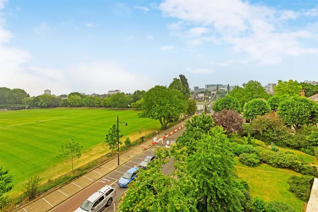 Castelnau Mansions, Barnes, SW13, photo 2