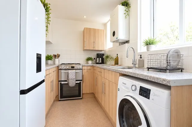 Photo 2 — Elfrida Crescent, London, SE6