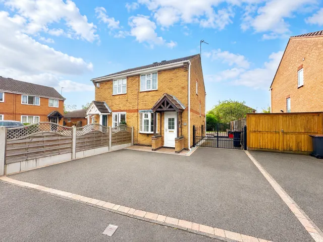 Gamble Close, Ibstock, LE67, photo 1