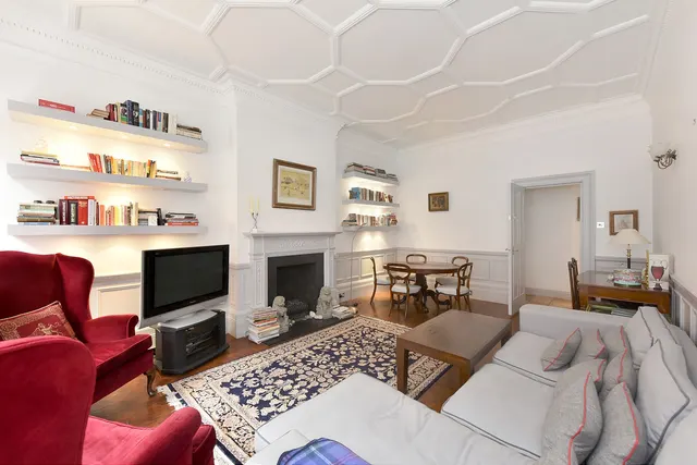 Photo 2 — Draycott Place, Chelsea, London, SW3