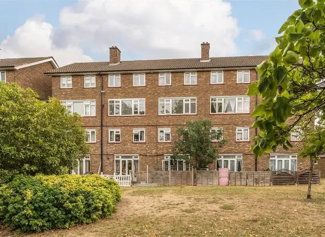 Sandstone Road, Grove Park, SE12, photo 1