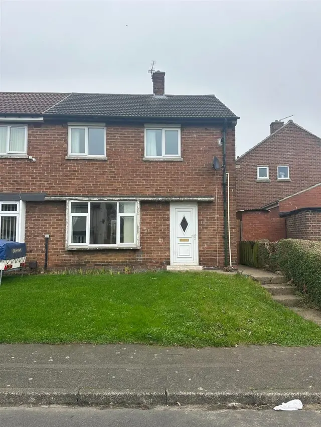 Thirlmere Road, Peterlee, County Durham, SR8 5LS, photo 1
