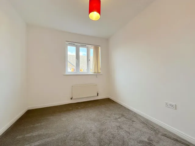 Photo 3 — Ardgowan Grove, Parkfields, Wolverhampton, WV4