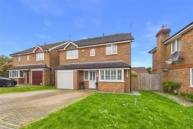 Woodcock Court, Three Mile Cross, Reading, photo 1