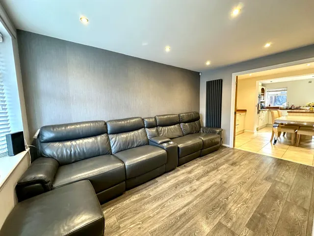 Photo 3 — Hawkswell Drive, Willenhall, Wolverhampton, WV13