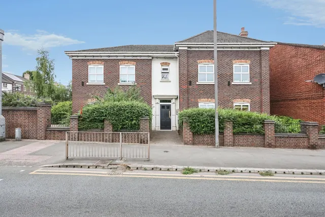 High Street, Wordsley, Stourbridge, photo 1