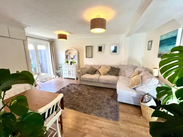Sway, Lymington, SO41, photo 2