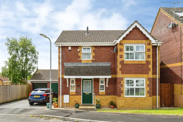 Maes Ty Gwyn LLANELLI, SA14, photo 1