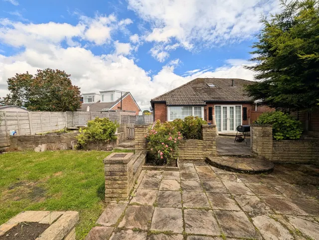 Begley Close, Romiley, SK6, photo 3