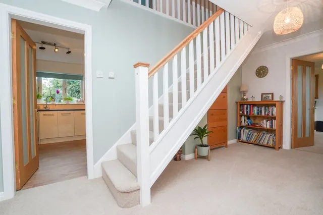 Photo 2 — Mountbatten Avenue, Kenilworth, Warwickshire, CV8