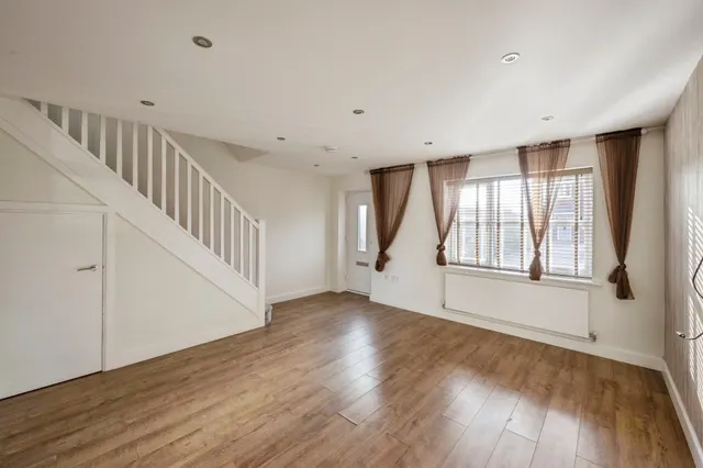 Avro Way, Blaxton, DN9, photo 2