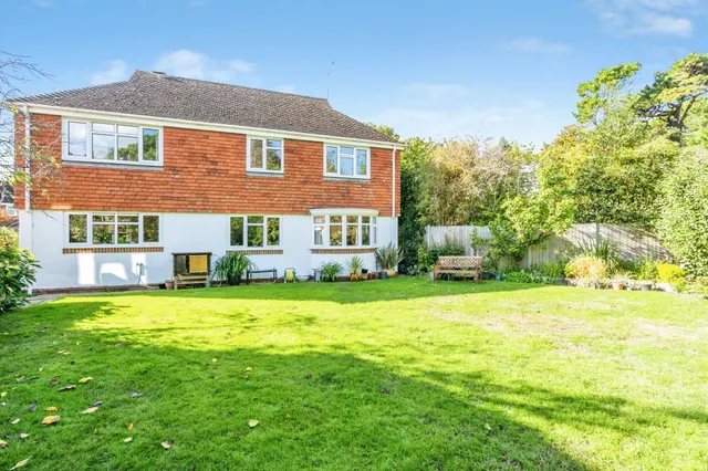 Bradlond Close, Bognor Regis, PO21, photo 1