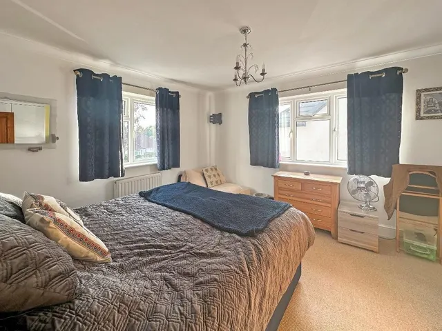 Blacksmiths Hill, Sanderstead, photo 3