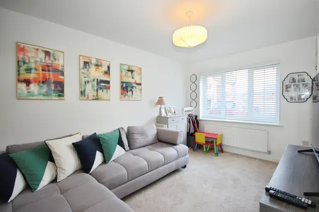 Pattle Close, Lighthorne Heath, CV33, photo 3