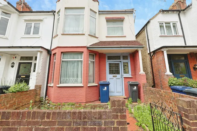 Summerlands Avenue, London, W3, photo 2