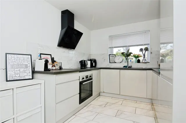 Photo 2 — Firsgrove Road, Warley, Brentwood, Essex, CM14