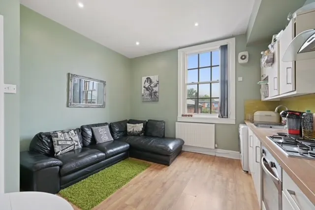 Photo 2 — Avenham Terrace, Preston, Lancashire, PR1 3SY