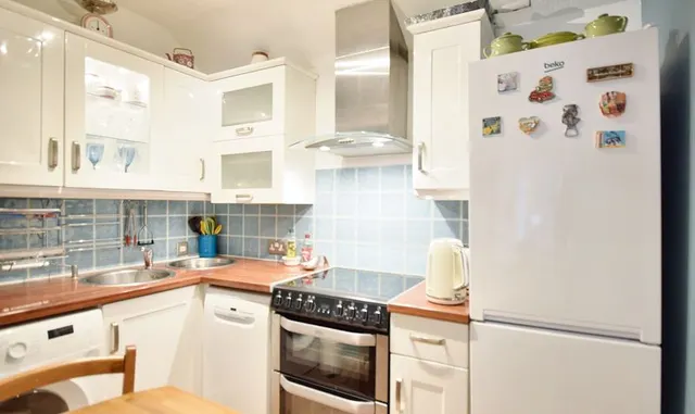 Photo 2 — Prospect Place, Epsom, KT17