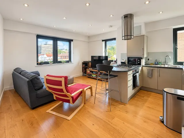 Kensington House, Corner Hall, HP3, photo 2