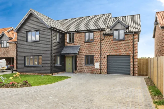 Alia Way, Church Road, North Lopham, Diss, Norfolk, IP22, photo 1