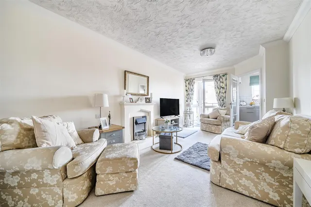 Canterbury Road, Sittingbourne, ME10, photo 3