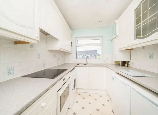 Photo 3 — Surbiton Road, Kingston Upon Thames, KT1