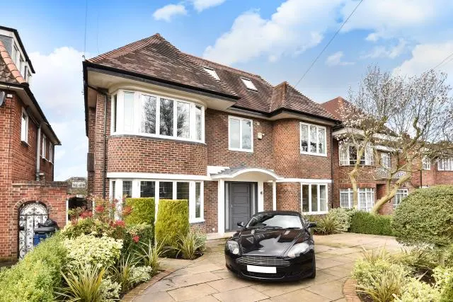 Parklands Drive, London, N3, photo 1