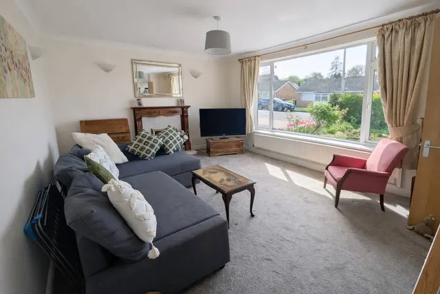 Photo 3 — Constable Road, Rugby, CV21 4DF