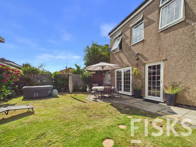 New Road, Benfleet, SS7, photo 1